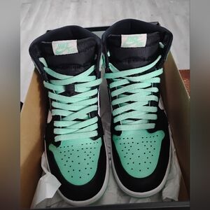 Jordan 1 Glow Greens